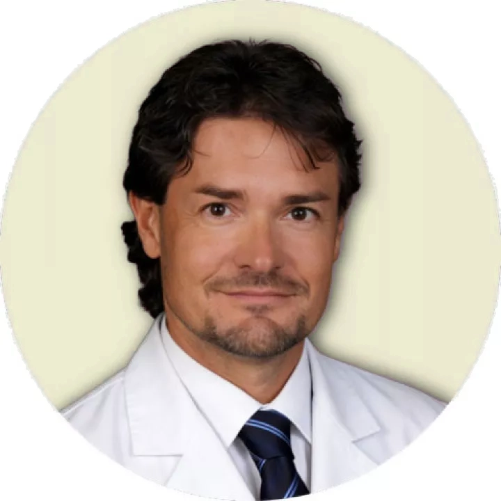 Ošetrenie chrbtice Neurochirurg Robert Chrenko